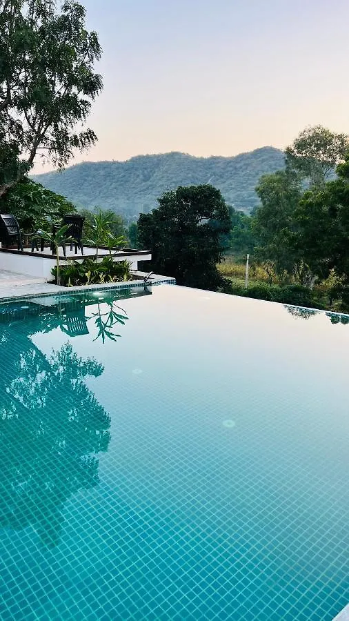 The Riverside Estate - 3Bedroom Private Pool Villa In Udaipur