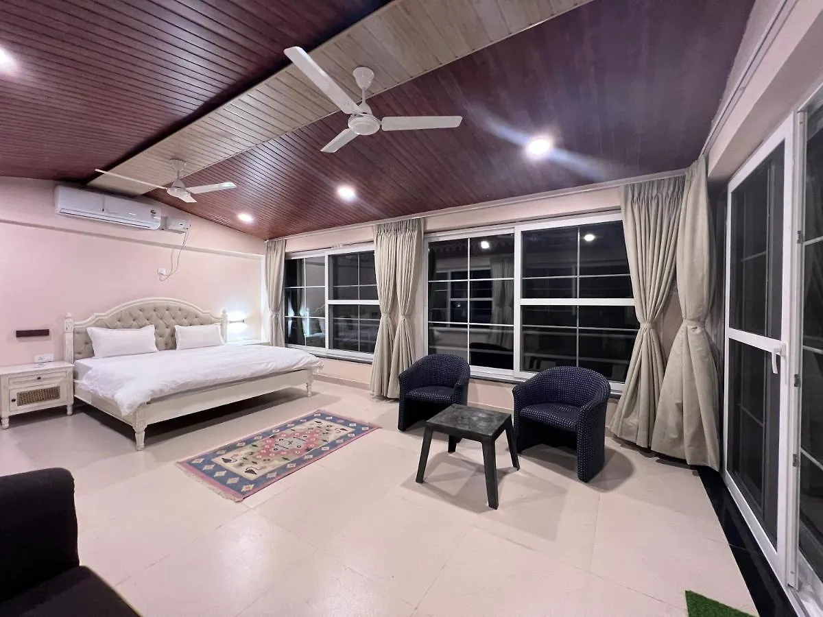 The Riverside Estate - 3Bedroom Private Pool Villa In Udaipur 0*,