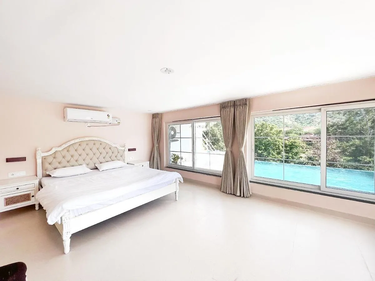 The Riverside Estate - 3Bedroom Private Pool Villa In Udaipur